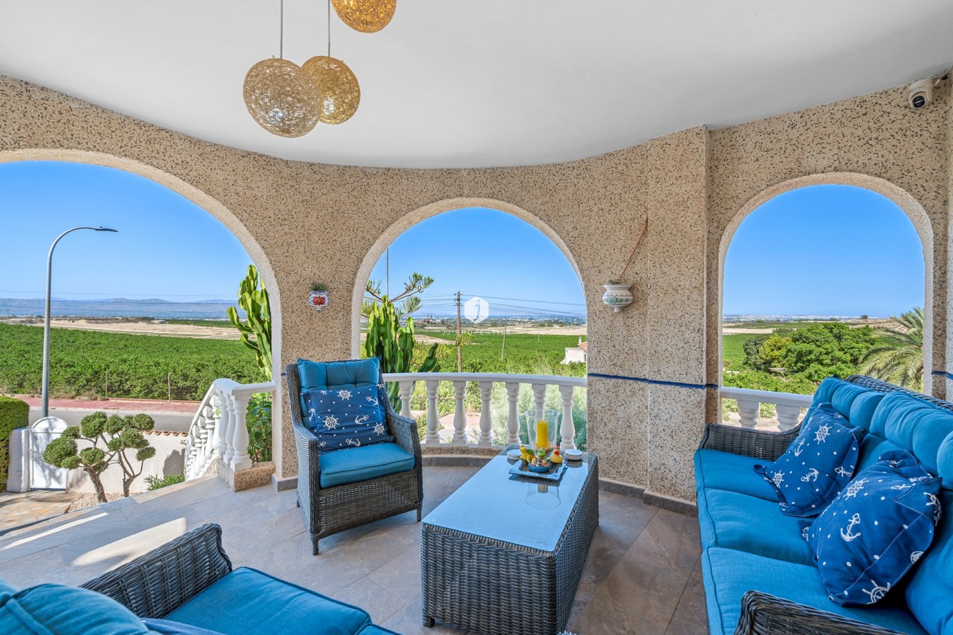 Z drugiej ręki - Villa -
Almoradí - Inland