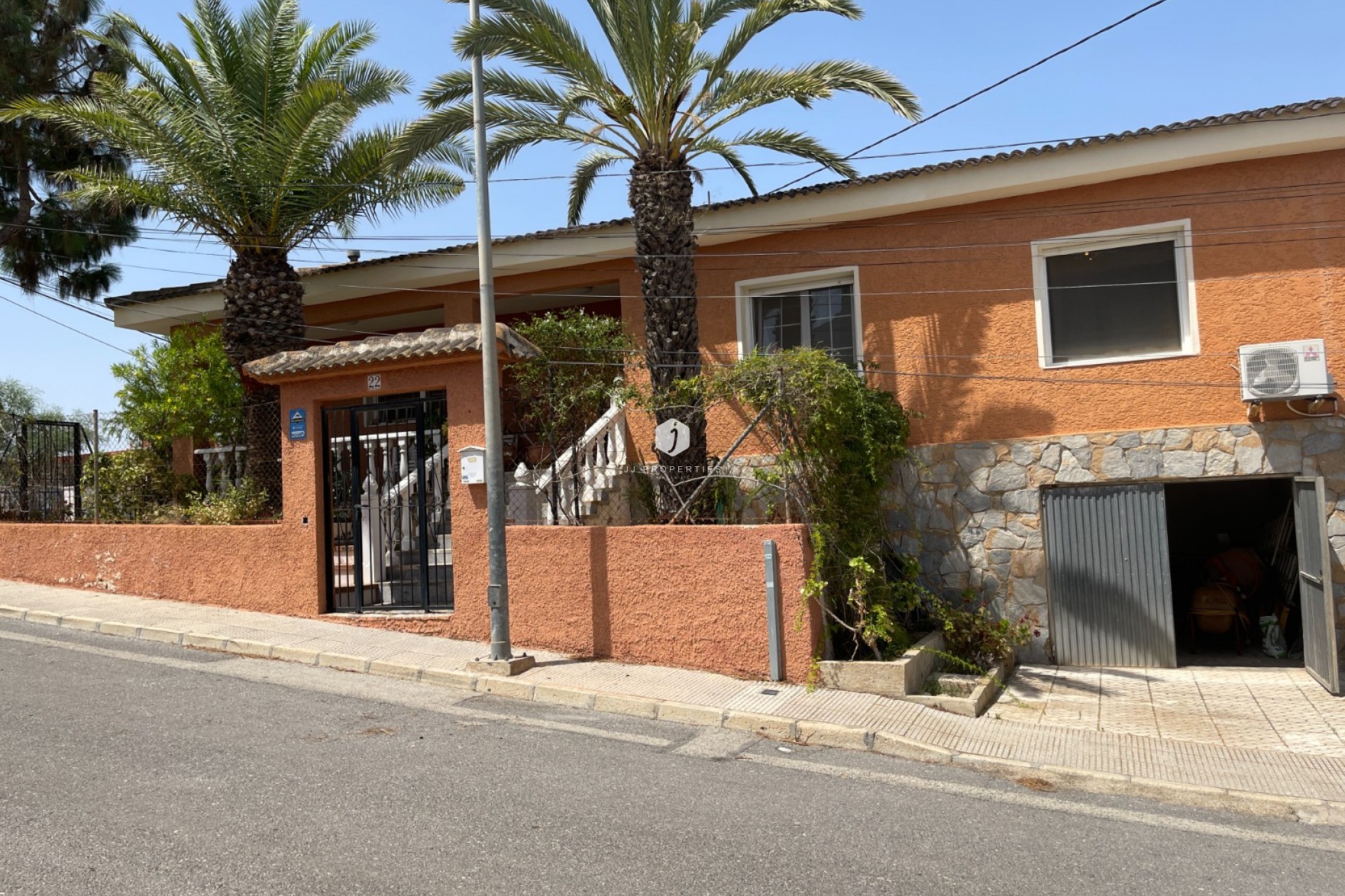 Z drugiej ręki - Villa -
Benijofar - Costa Blanca