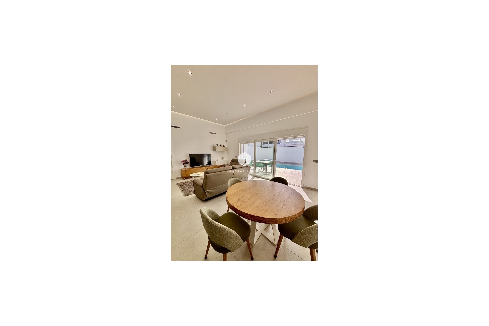 Z drugiej ręki - Villa -
Benijofar - Costa Blanca