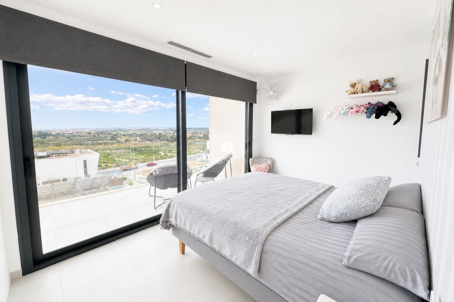 Z drugiej ręki - Villa -
Benijofar - Costa Blanca