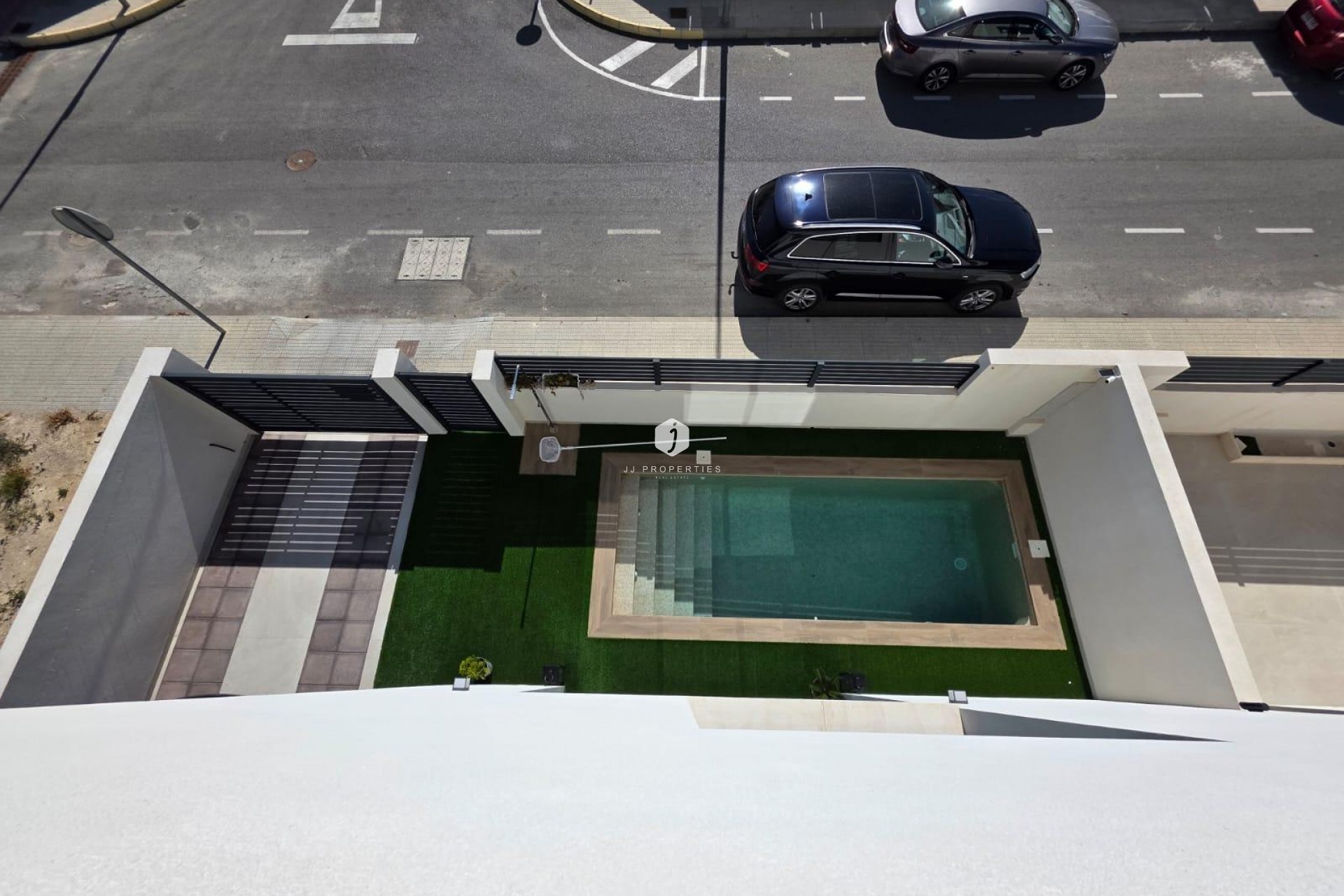 Z drugiej ręki - Villa -
Benijofar