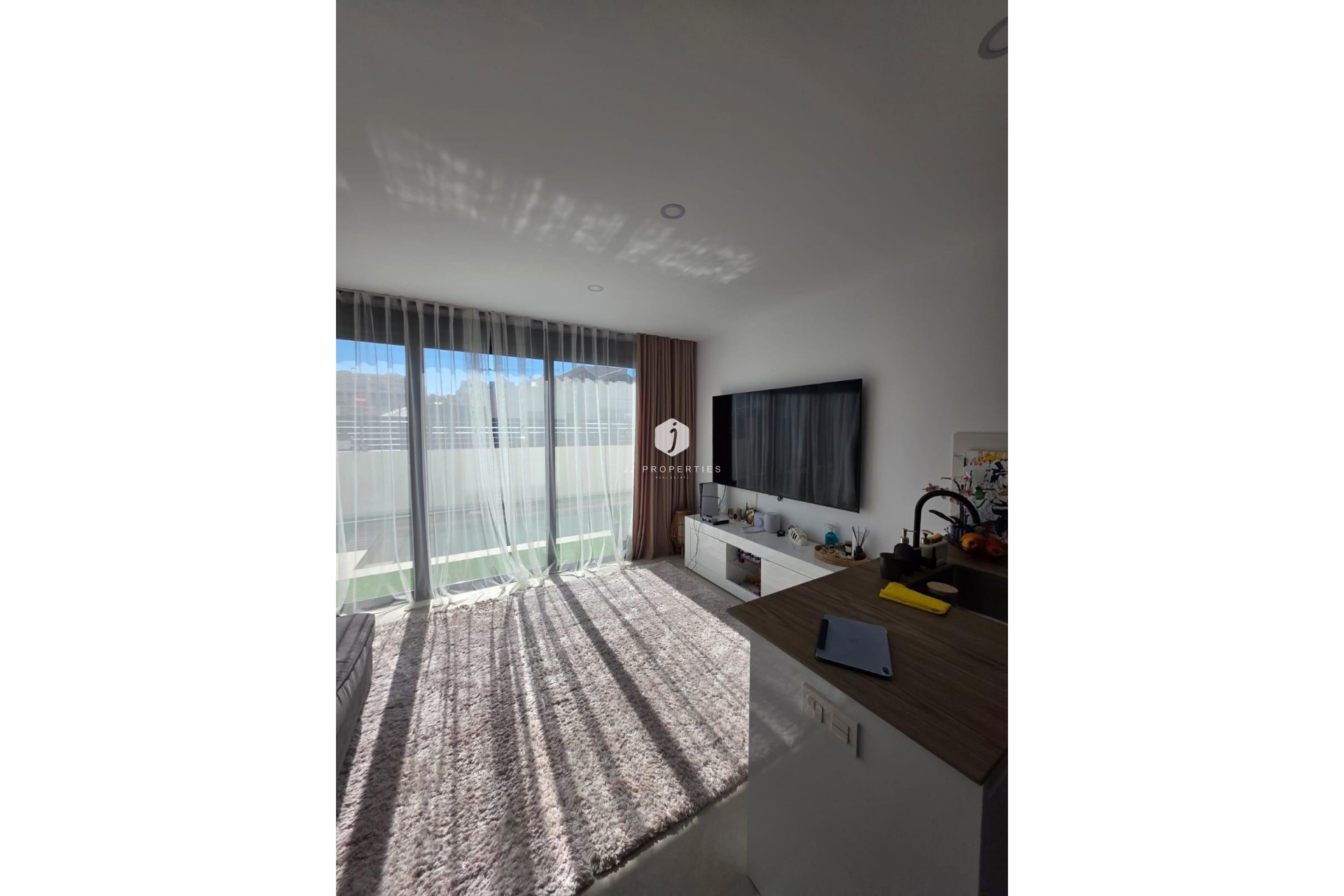 Z drugiej ręki - Villa -
Benijofar