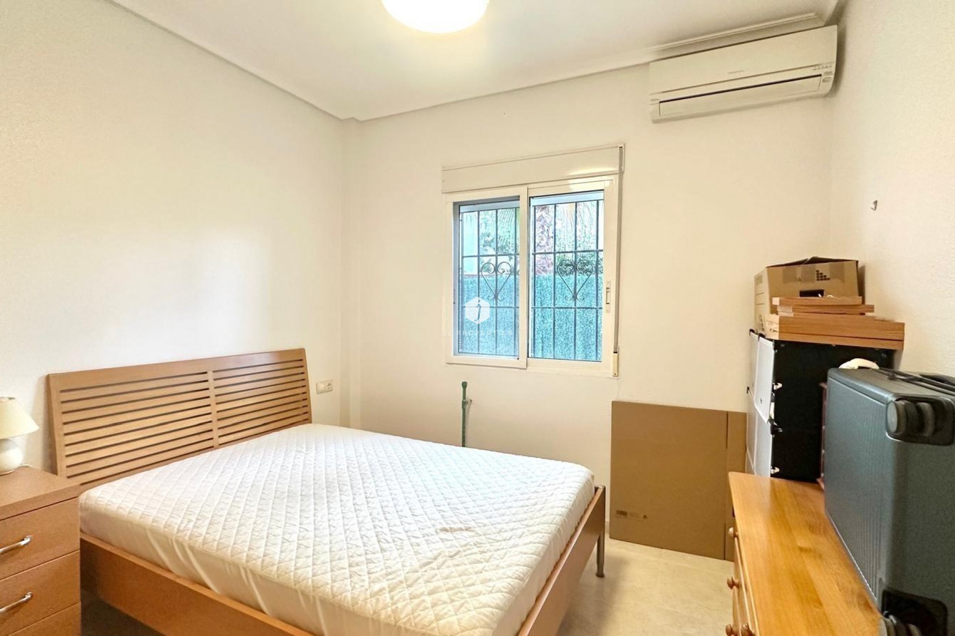 Z drugiej ręki - Villa -
Bigastro - Comunidad Valenciana