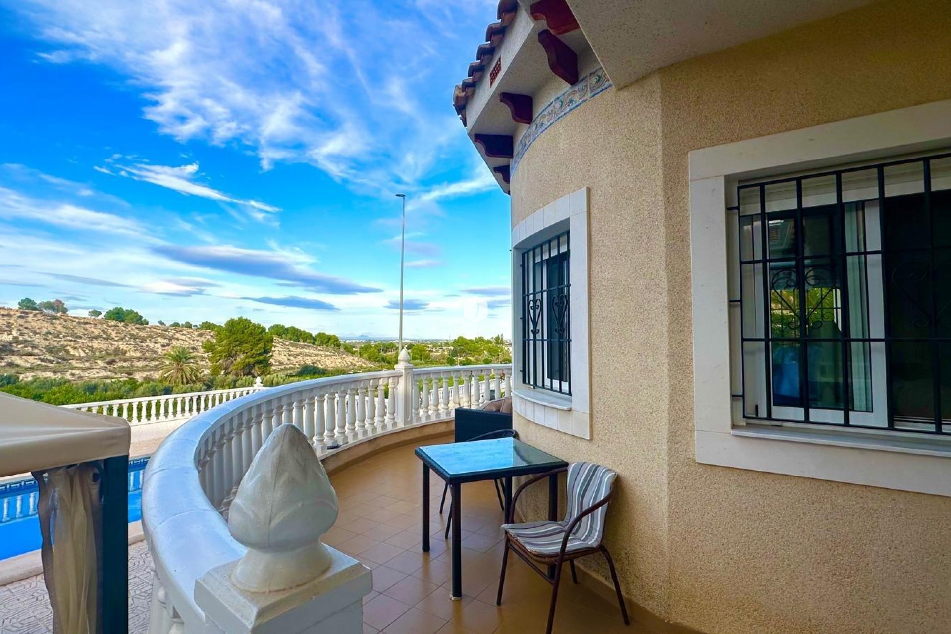 Z drugiej ręki - Villa -
Bigastro - Comunidad Valenciana