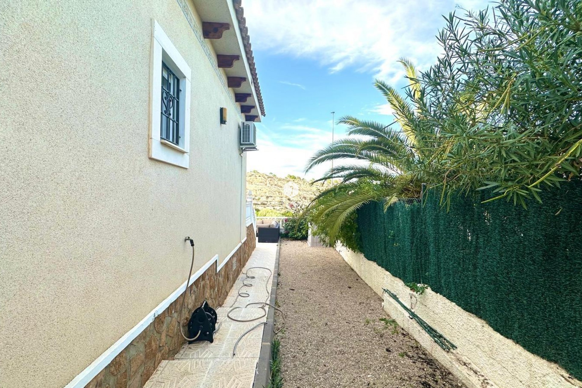 Z drugiej ręki - Villa -
Bigastro - Comunidad Valenciana