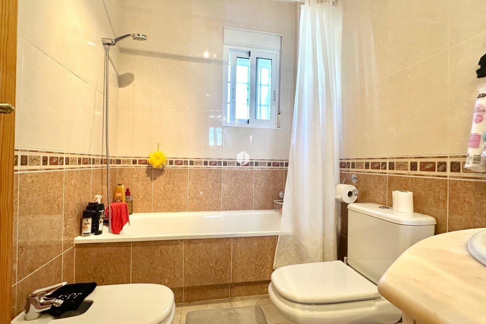 Z drugiej ręki - Villa -
Bigastro - Comunidad Valenciana