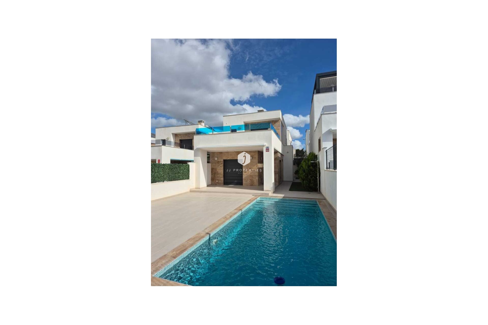 Z drugiej ręki - Villa -
Bigastro - Inland