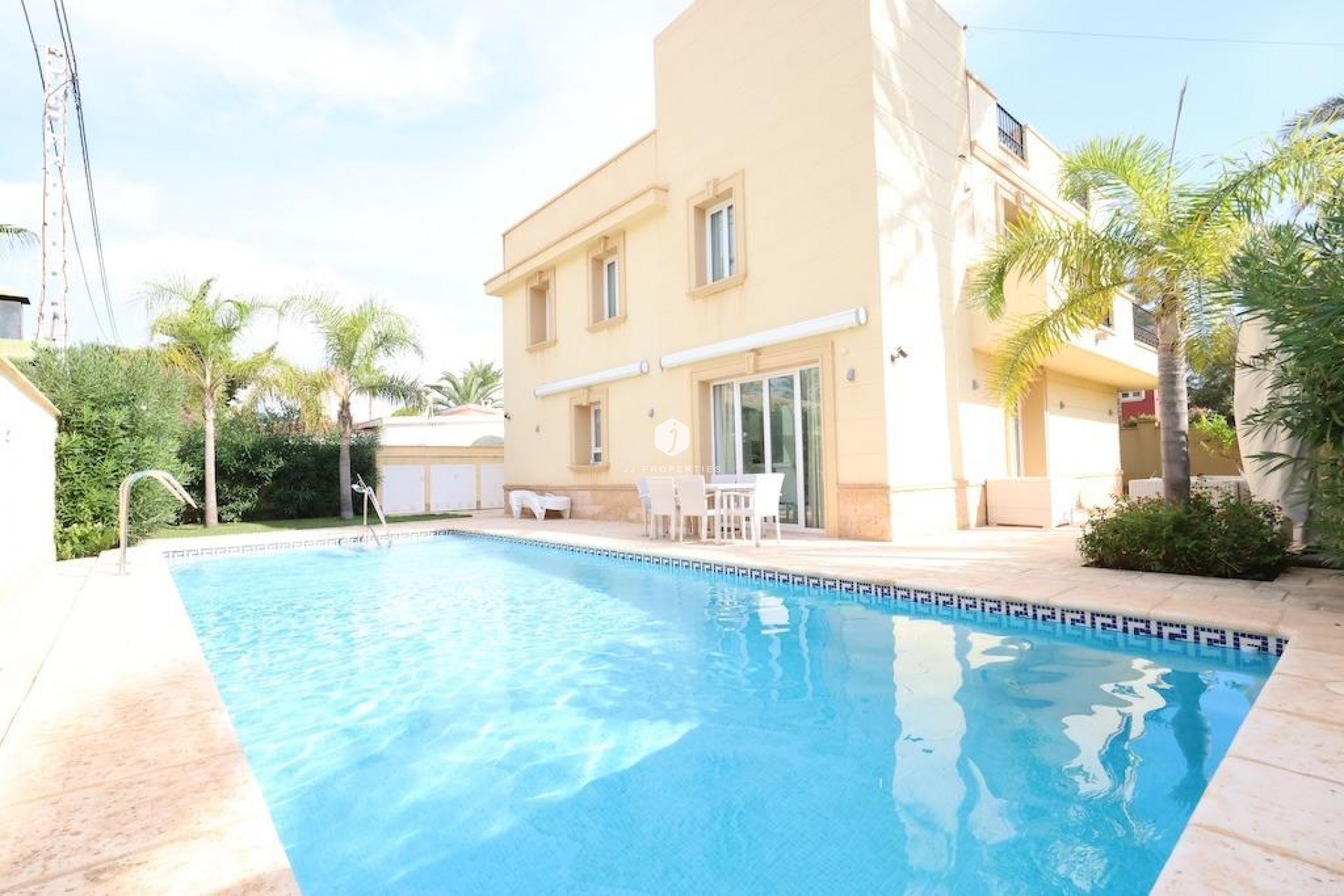 Z drugiej ręki - Villa -
Cabo Roig - Costa Blanca
