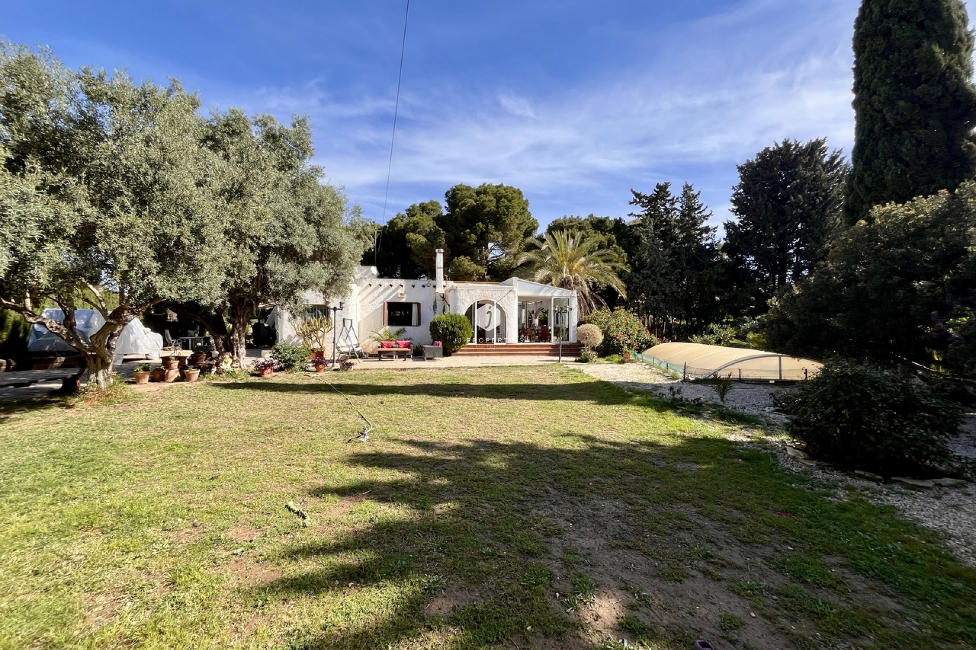Z drugiej ręki - Villa -
Cabo Roig - Costa Blanca