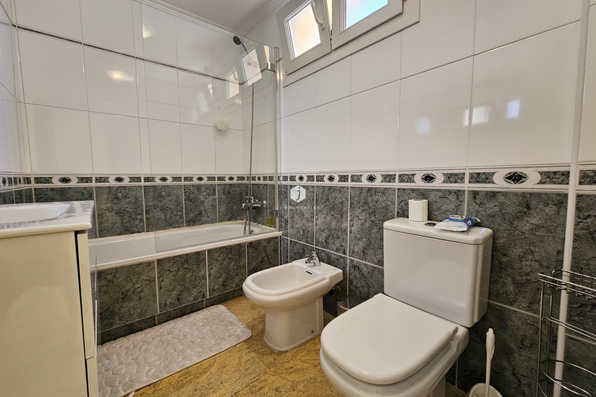 Z drugiej ręki - Villa -
Cabo Roig - Costa Blanca