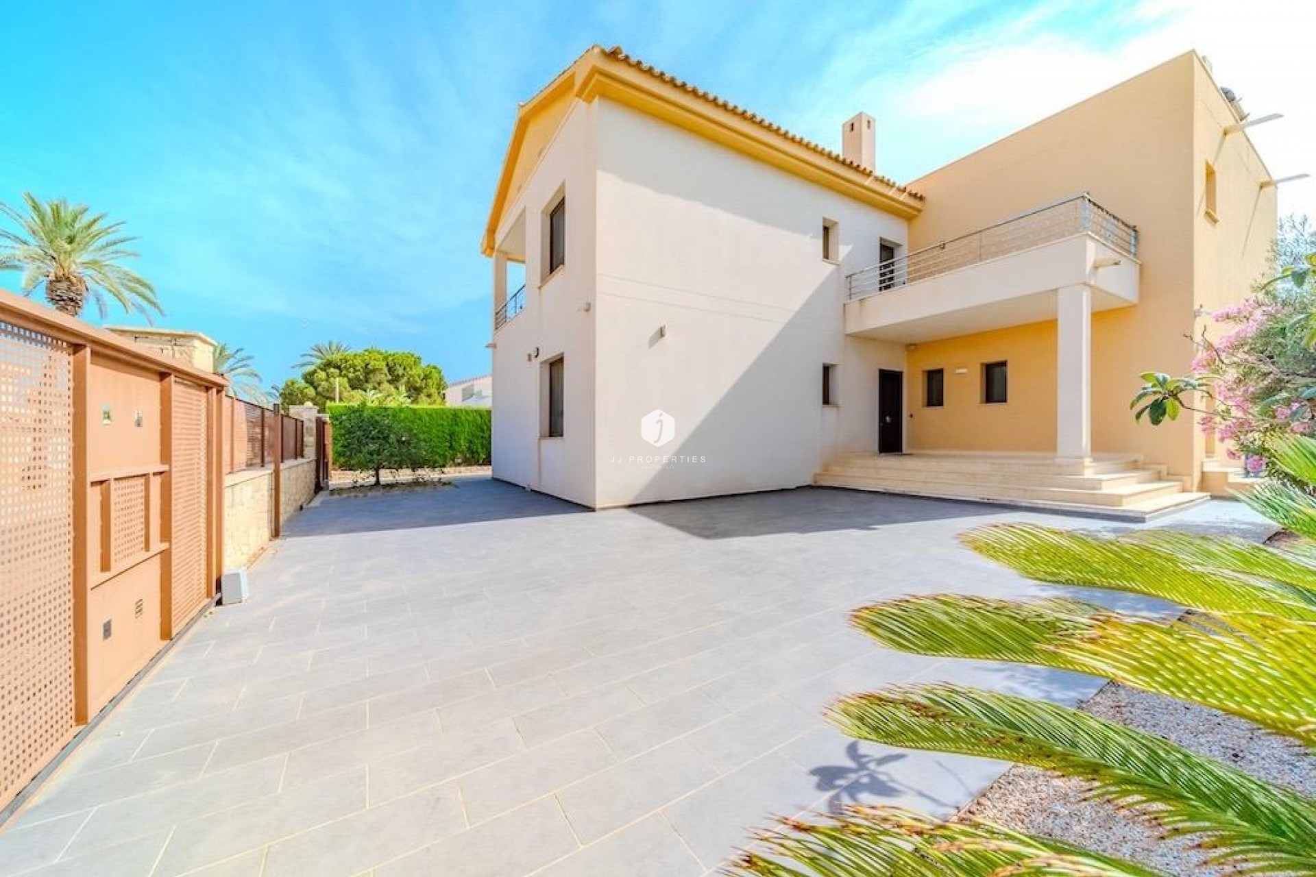 Z drugiej ręki - Villa -
Cabo Roig - Costa Blanca