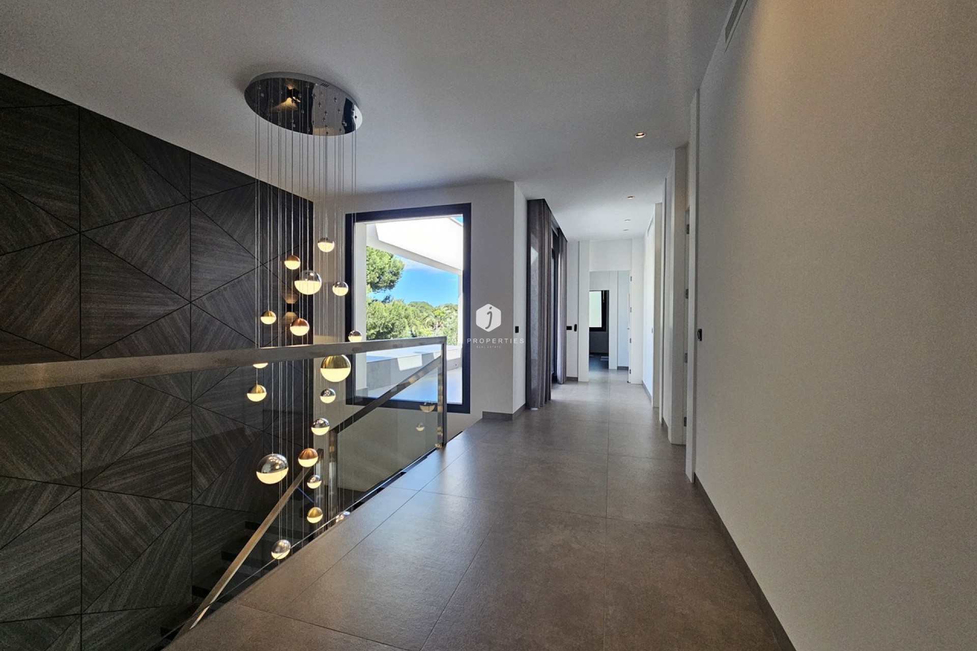 Z drugiej ręki - Villa -
Cabo Roig - Costa Blanca