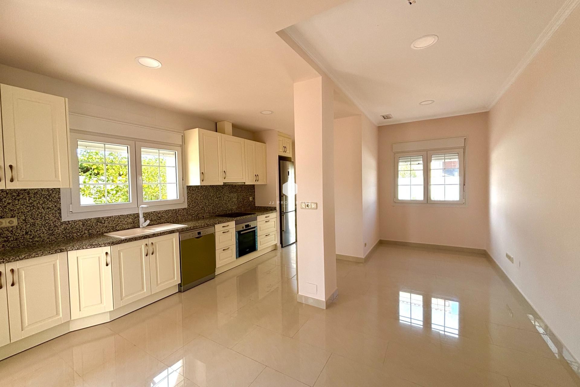 Z drugiej ręki - Villa -
Cabo Roig - Costa Blanca