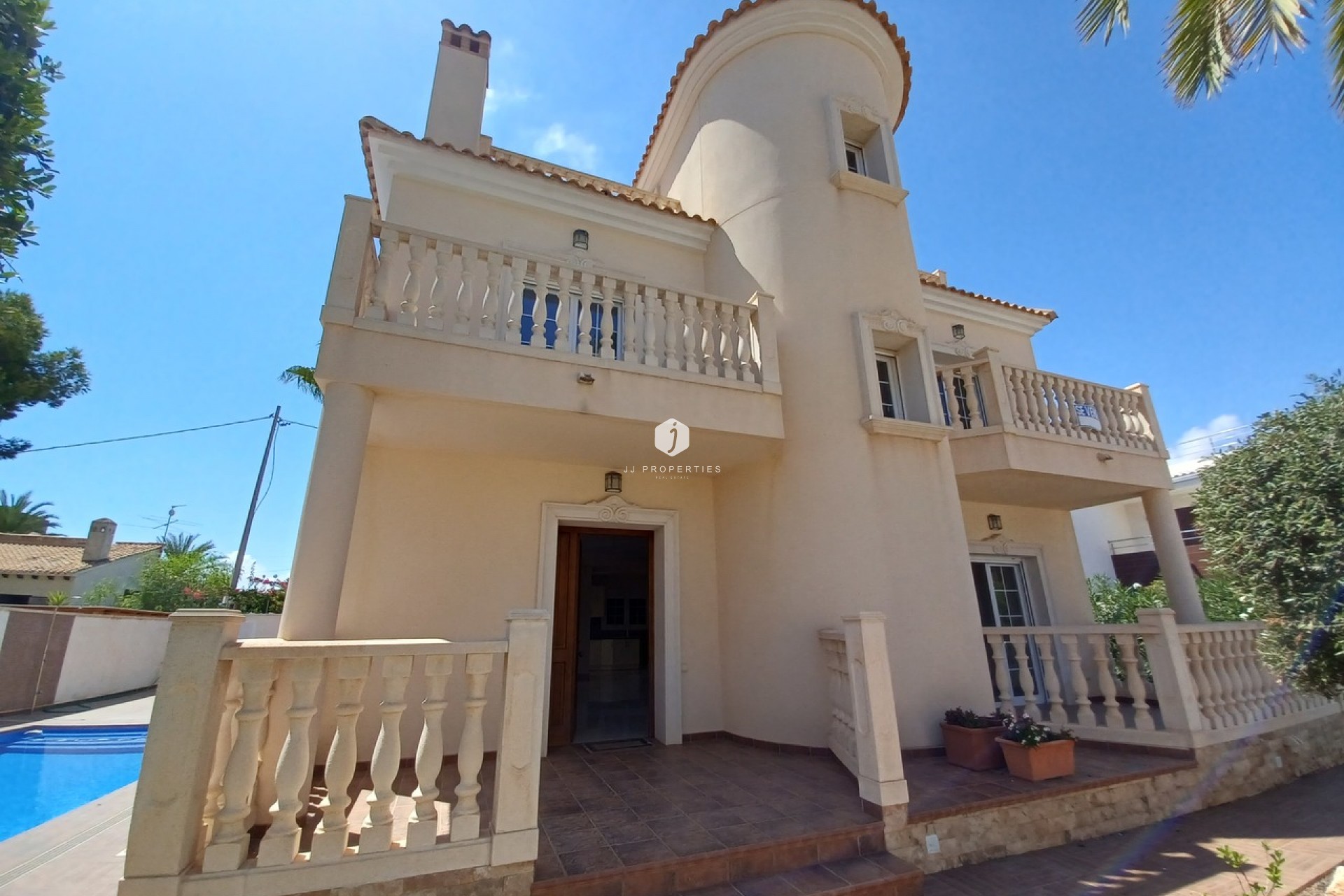 Z drugiej ręki - Villa -
Cabo Roig - Costa Blanca
