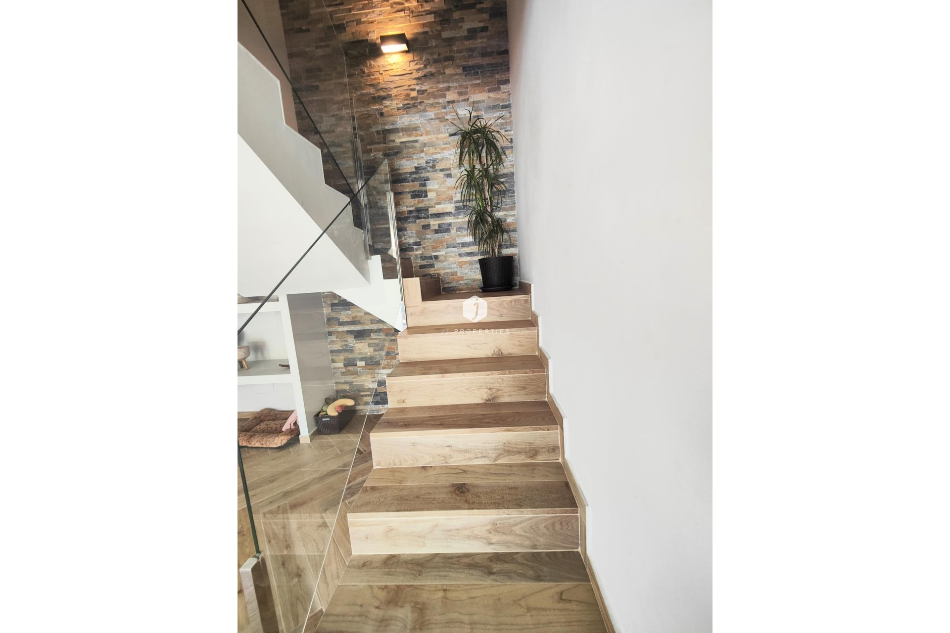 Z drugiej ręki - Villa -
Cabo Roig - Costa Blanca