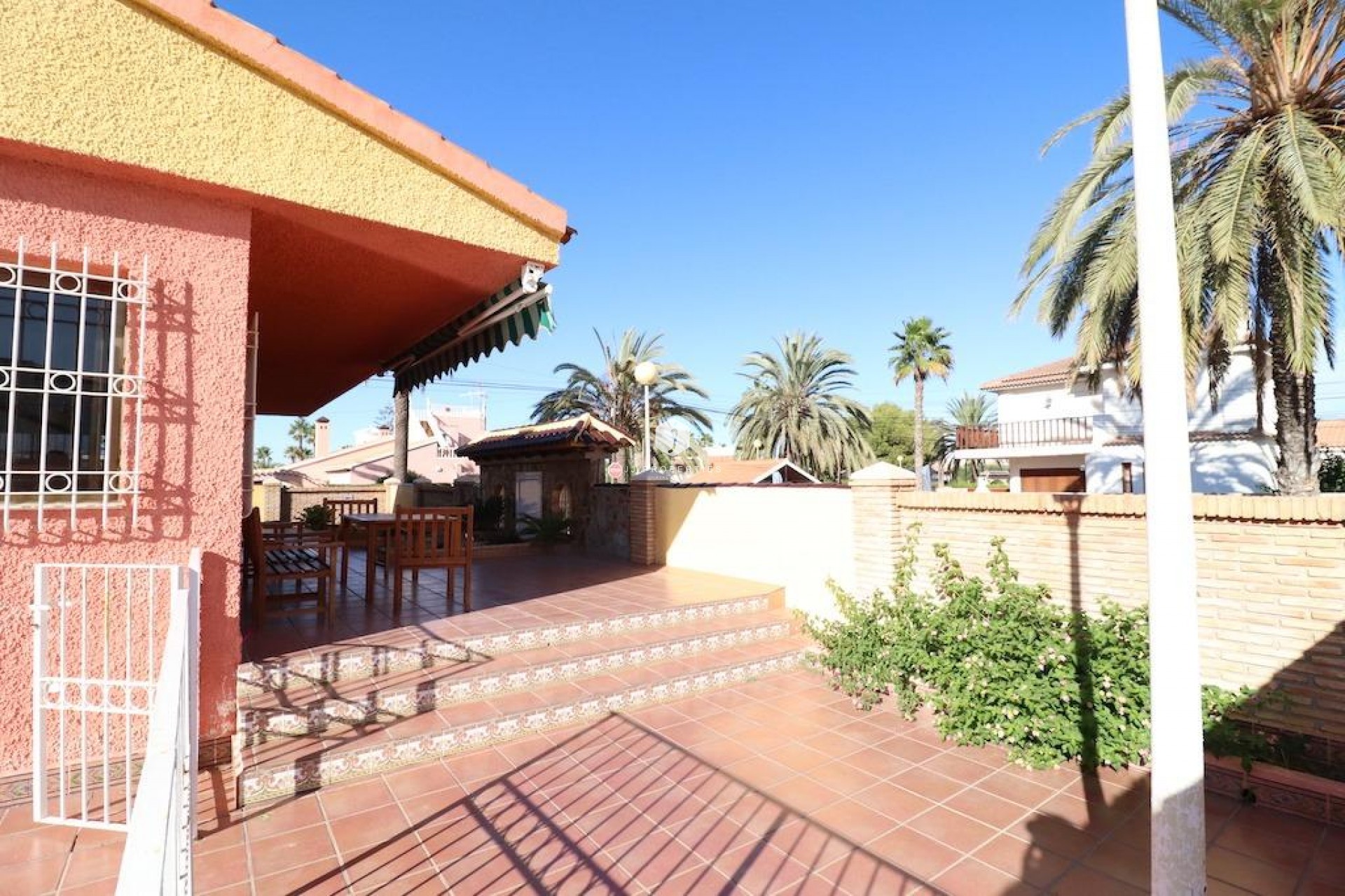 Z drugiej ręki - Villa -
Cabo Roig - Costa Blanca