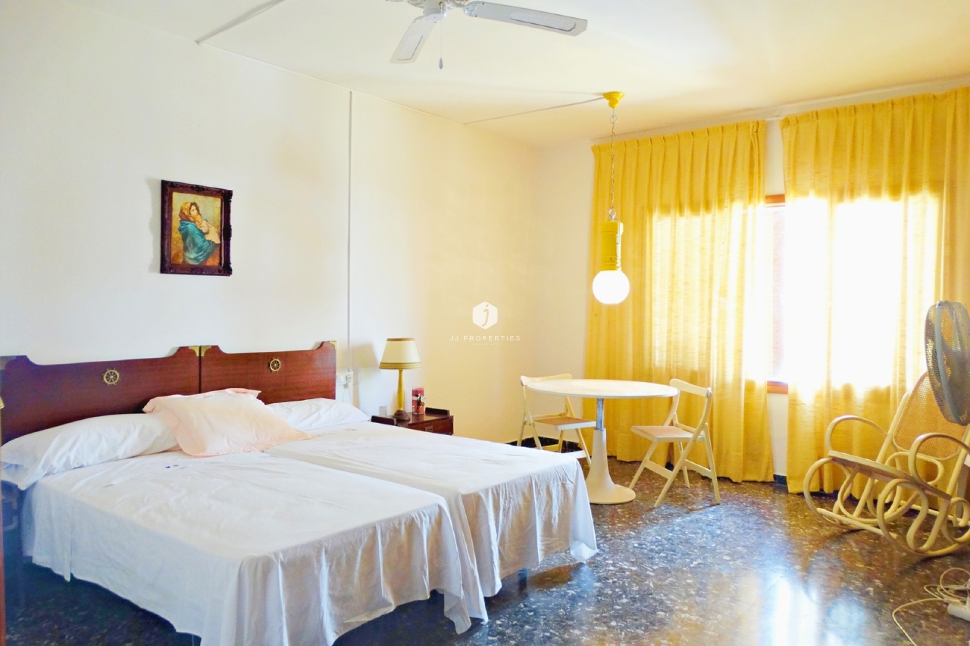 Z drugiej ręki - Villa -
Cabo Roig - Costa Blanca