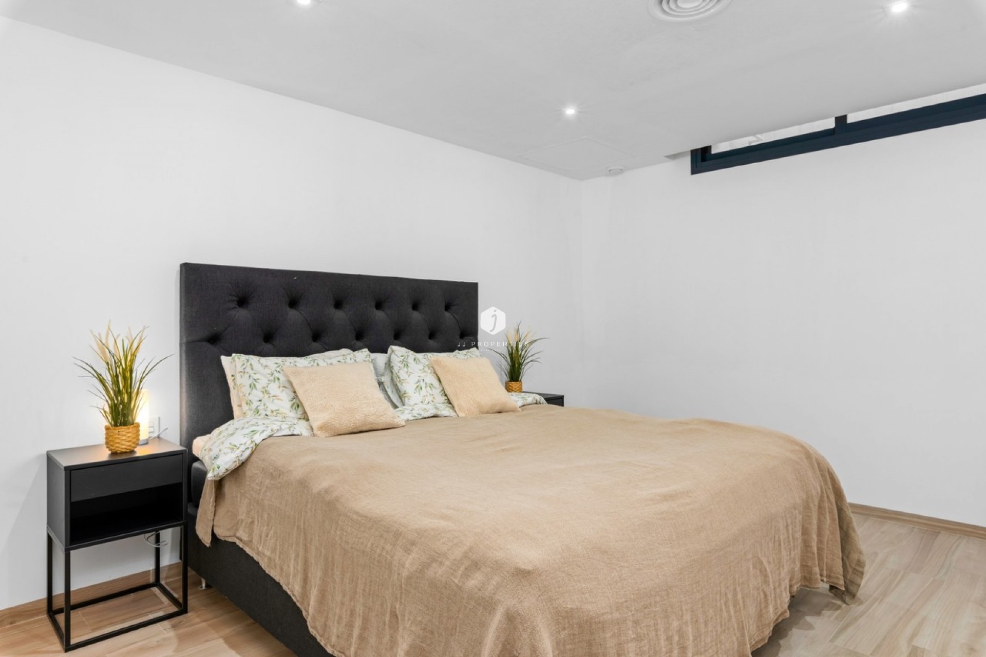 Z drugiej ręki - Villa -
Cabo Roig - Costa Blanca