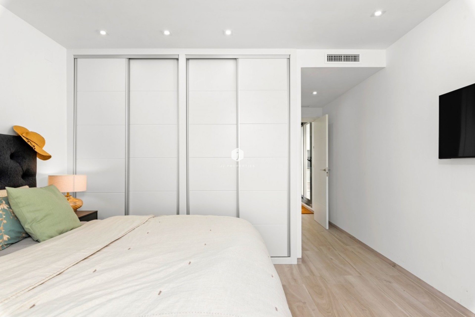 Z drugiej ręki - Villa -
Cabo Roig - Costa Blanca