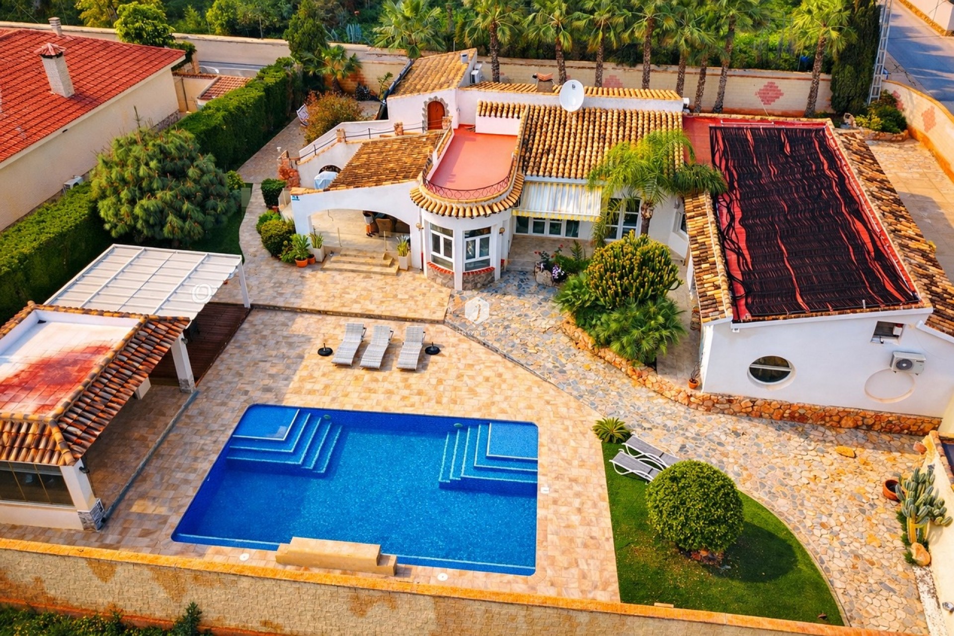 Z drugiej ręki - Villa -
Cabo Roig - Costa Blanca