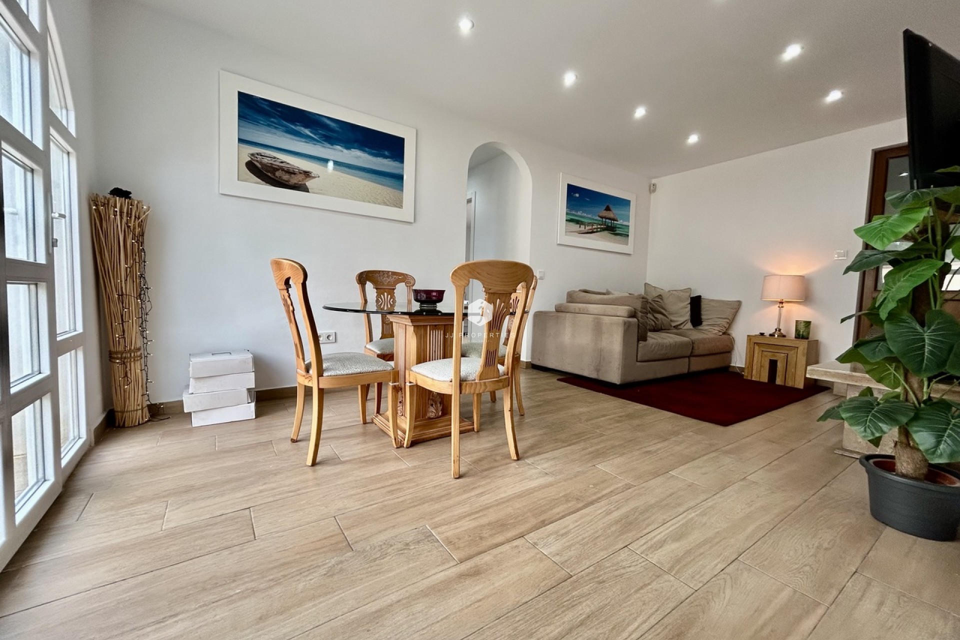 Z drugiej ręki - Villa -
Cabo Roig - Costa Blanca