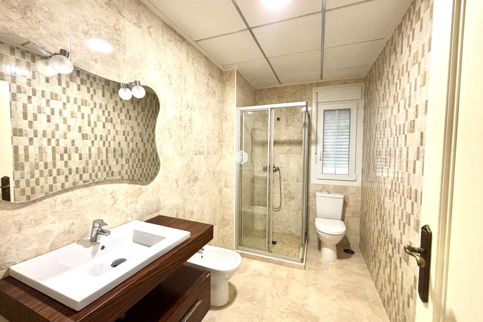 Z drugiej ręki - Villa -
Cabo Roig - Costa Blanca