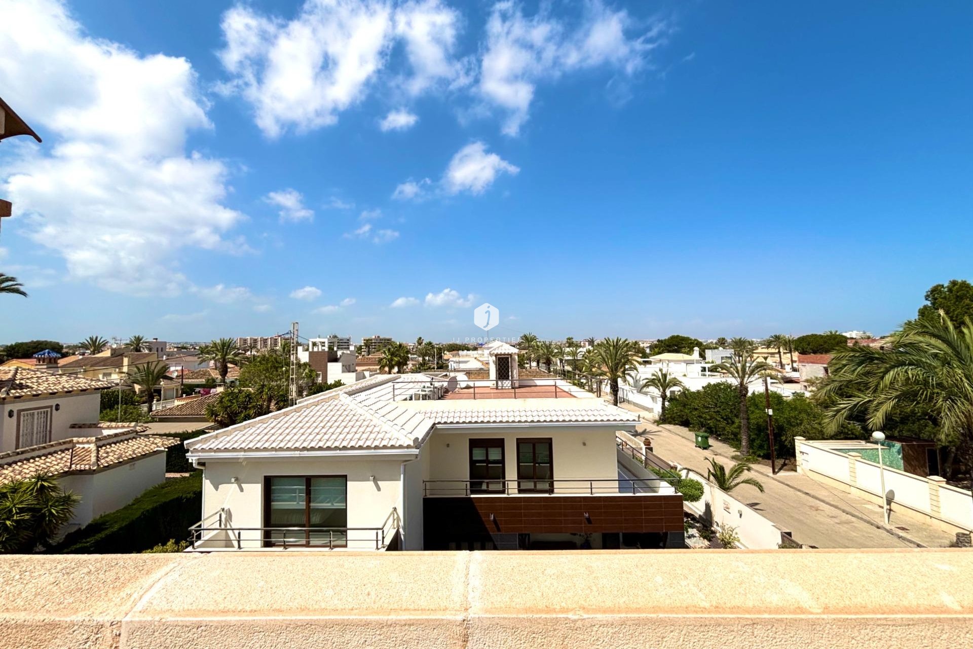 Z drugiej ręki - Villa -
Cabo Roig - Costa Blanca
