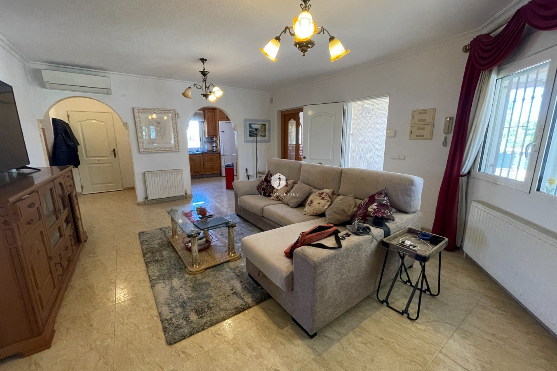 Z drugiej ręki - Villa -
Catral - Costa Blanca