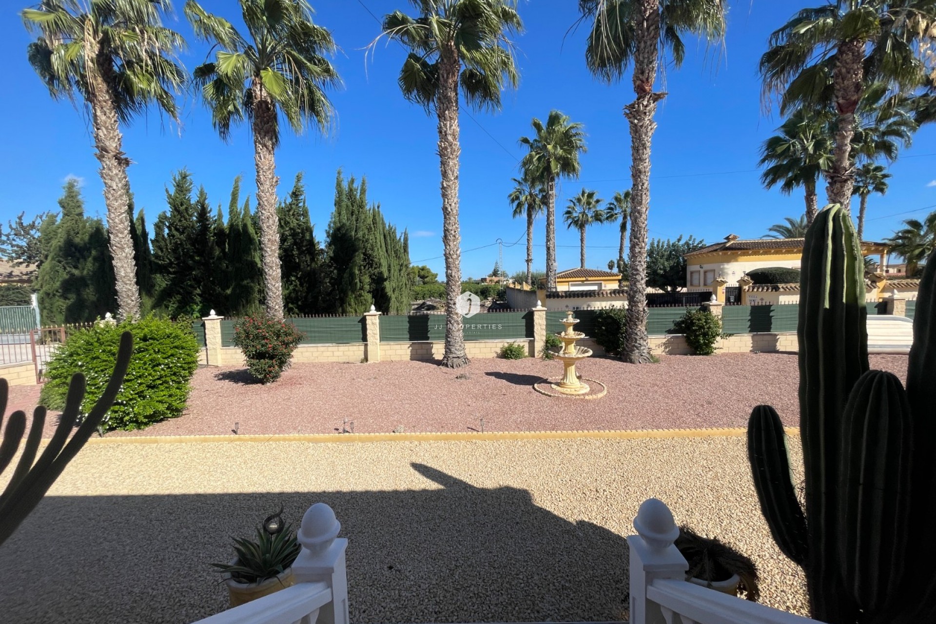 Z drugiej ręki - Villa -
Catral - Costa Blanca