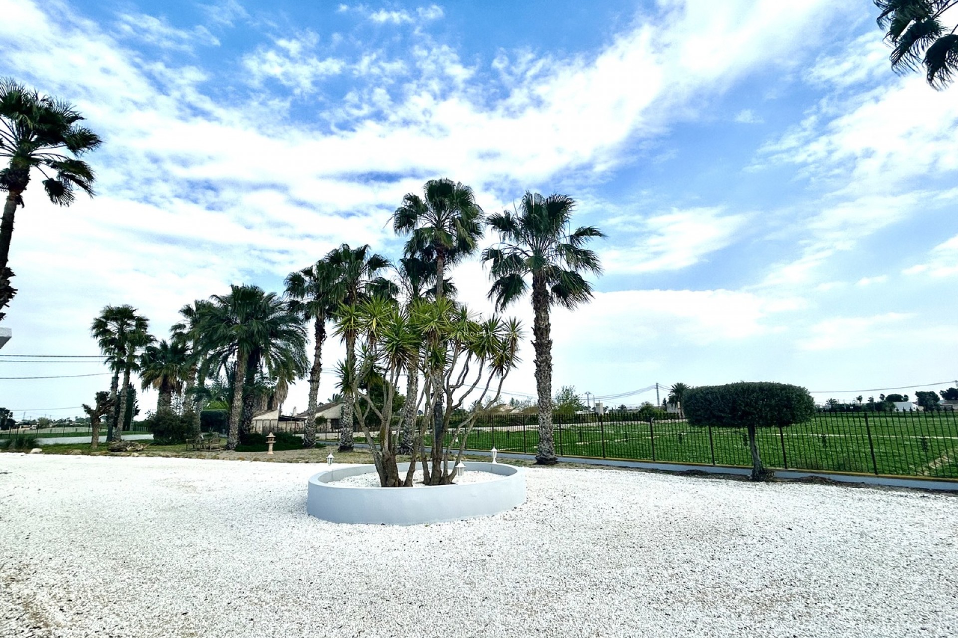 Z drugiej ręki - Villa -
Catral - Costa Blanca