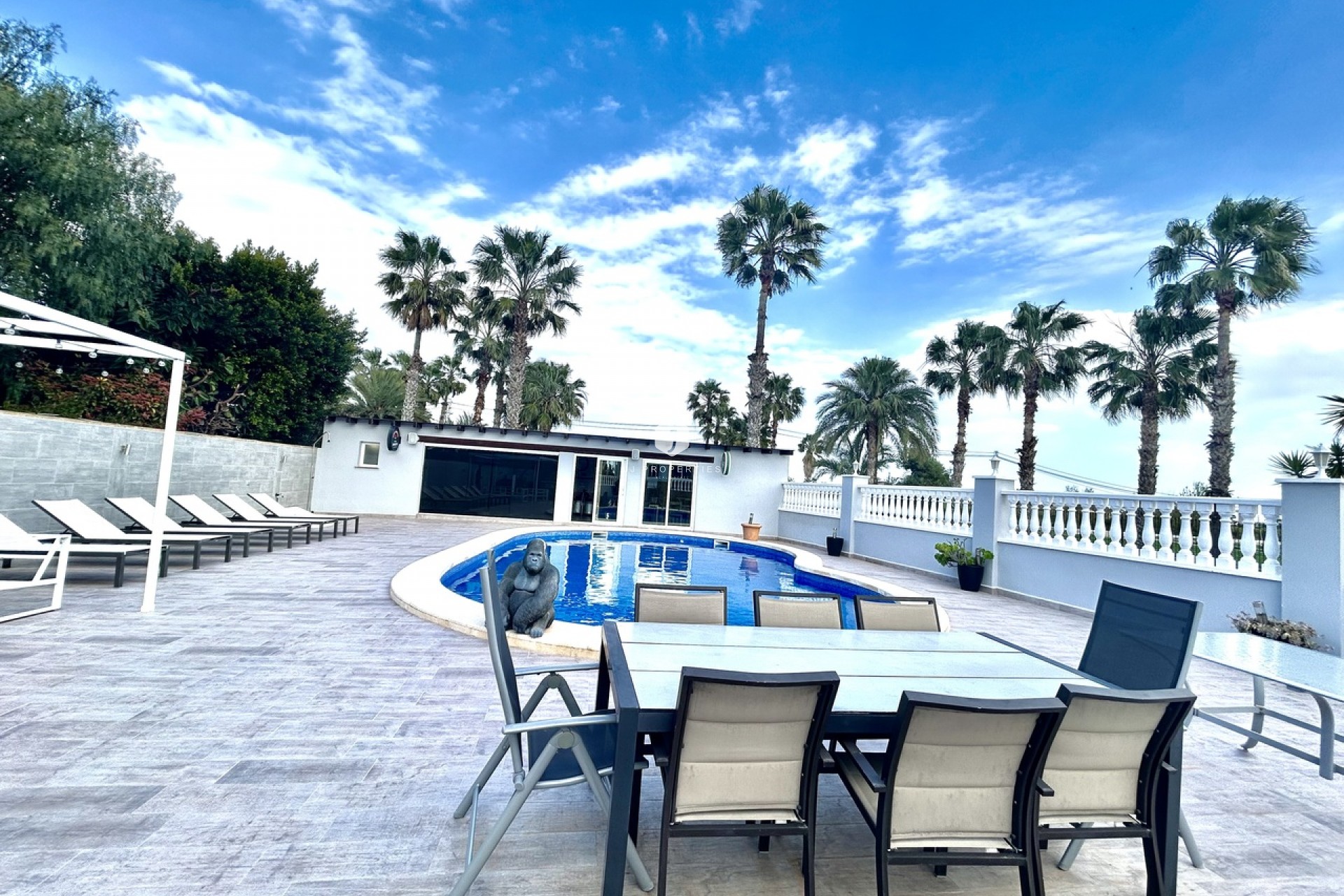 Z drugiej ręki - Villa -
Catral - Costa Blanca