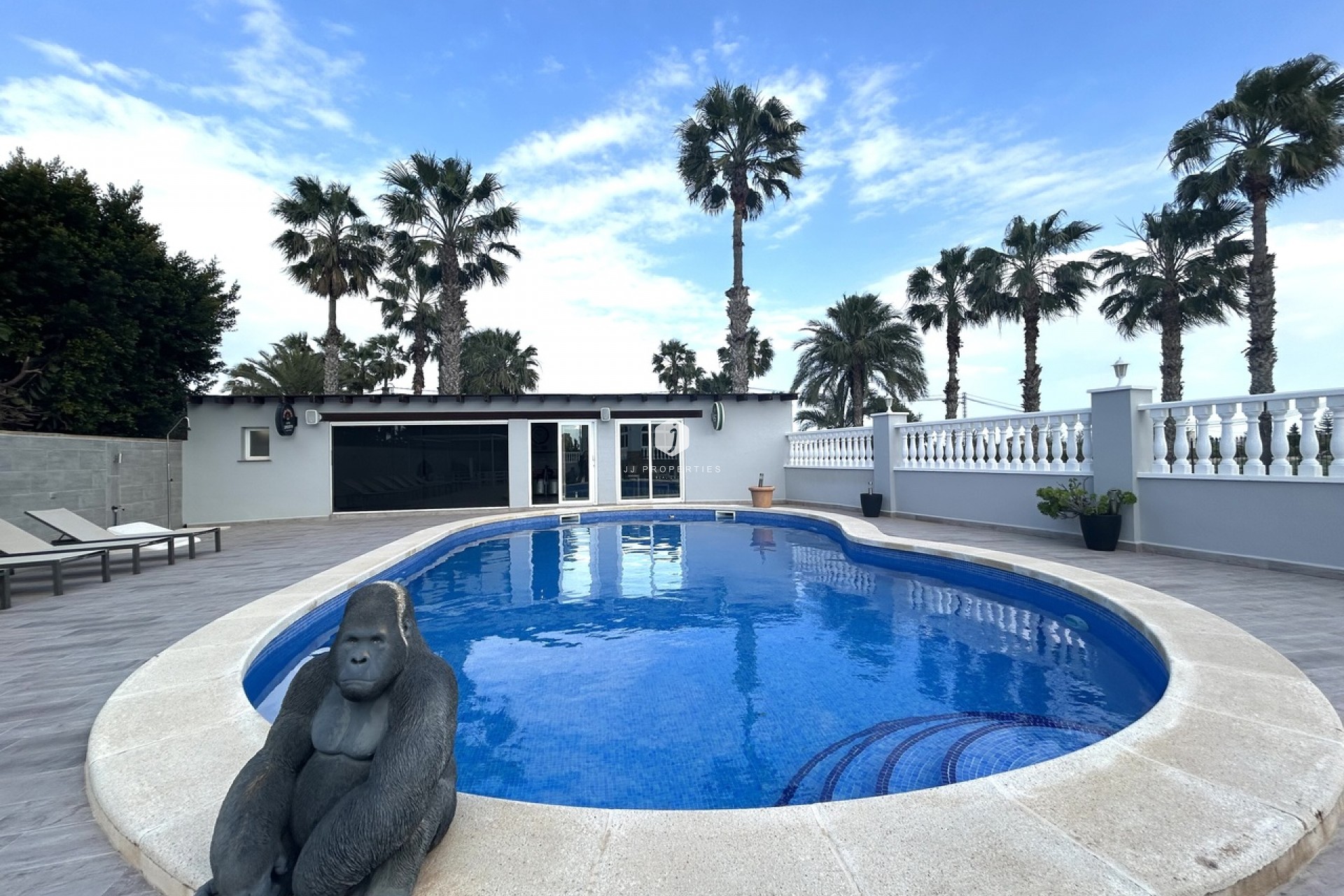 Z drugiej ręki - Villa -
Catral - Costa Blanca
