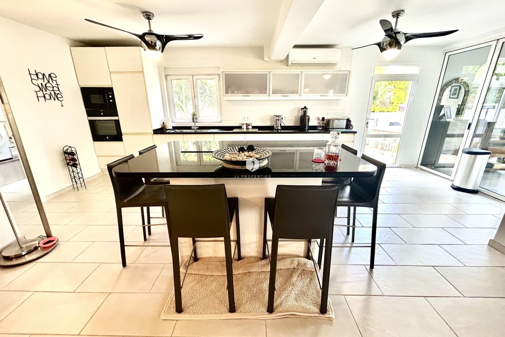 Z drugiej ręki - Villa -
Catral - Costa Blanca