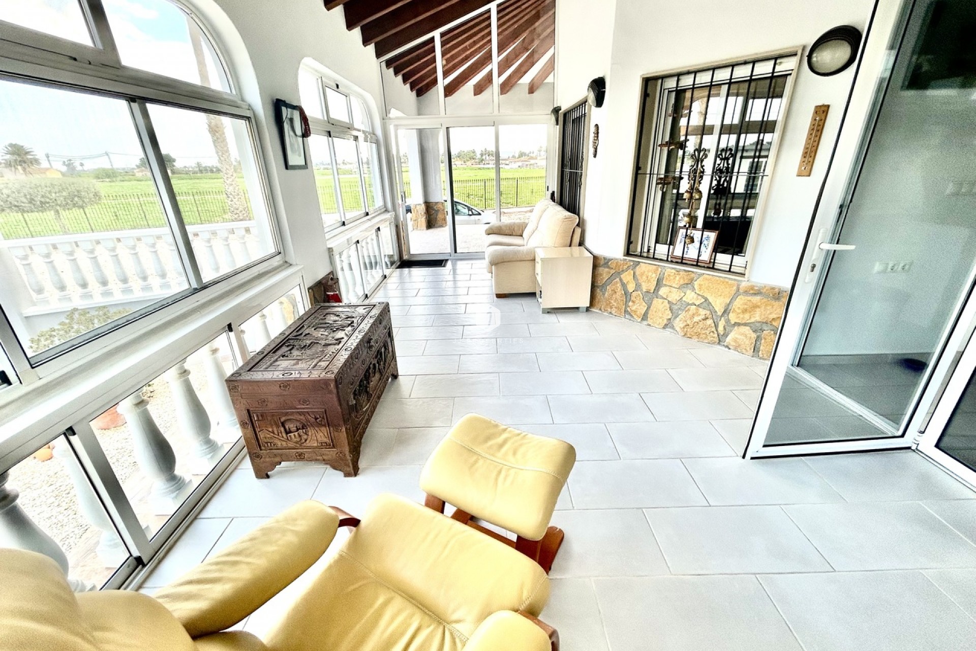 Z drugiej ręki - Villa -
Catral - Costa Blanca