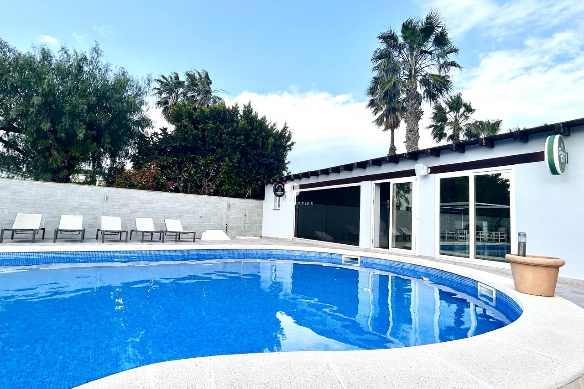 Z drugiej ręki - Villa -
Catral - Costa Blanca