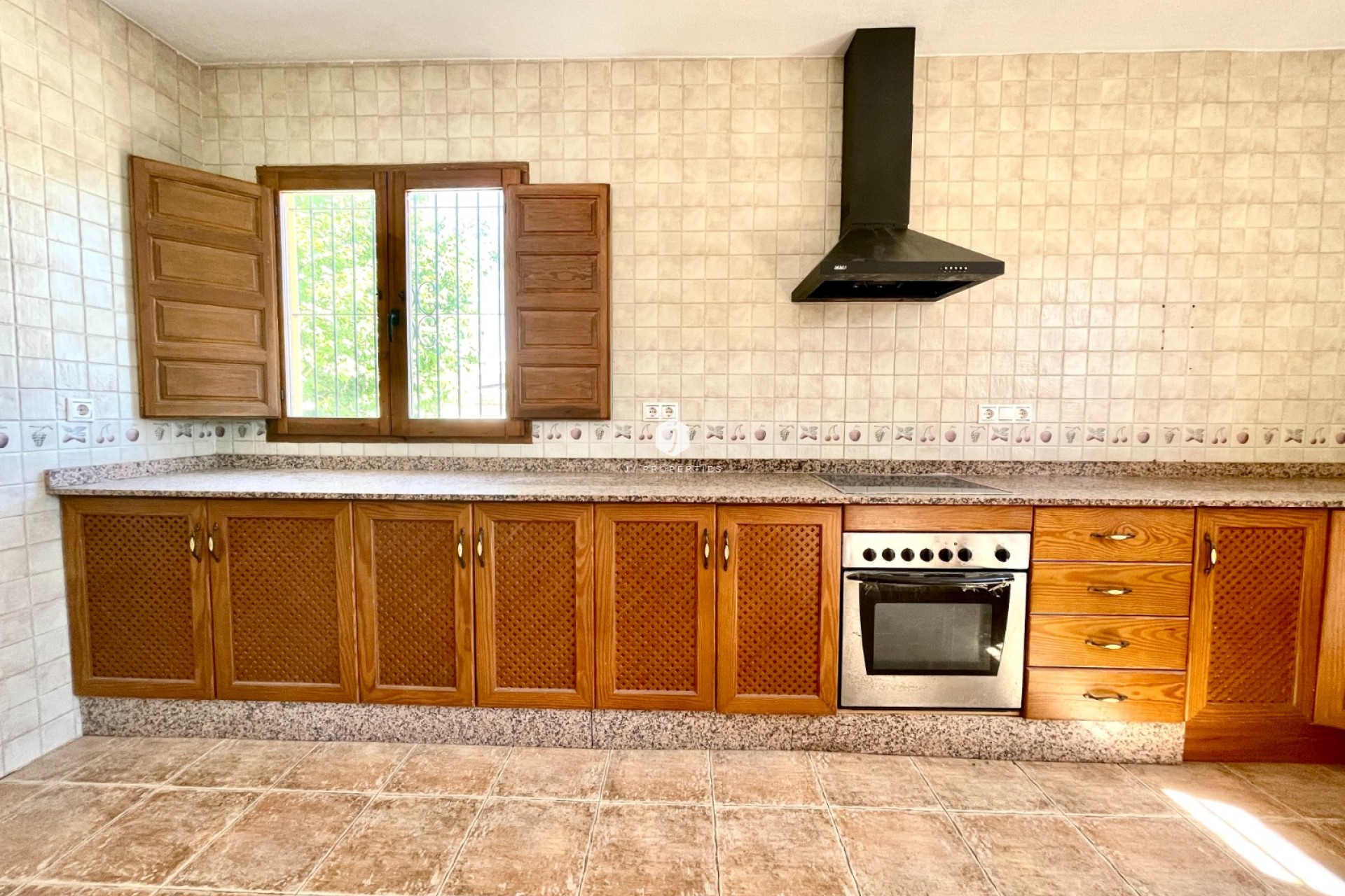 Z drugiej ręki - Villa -
Catral - Costa Blanca