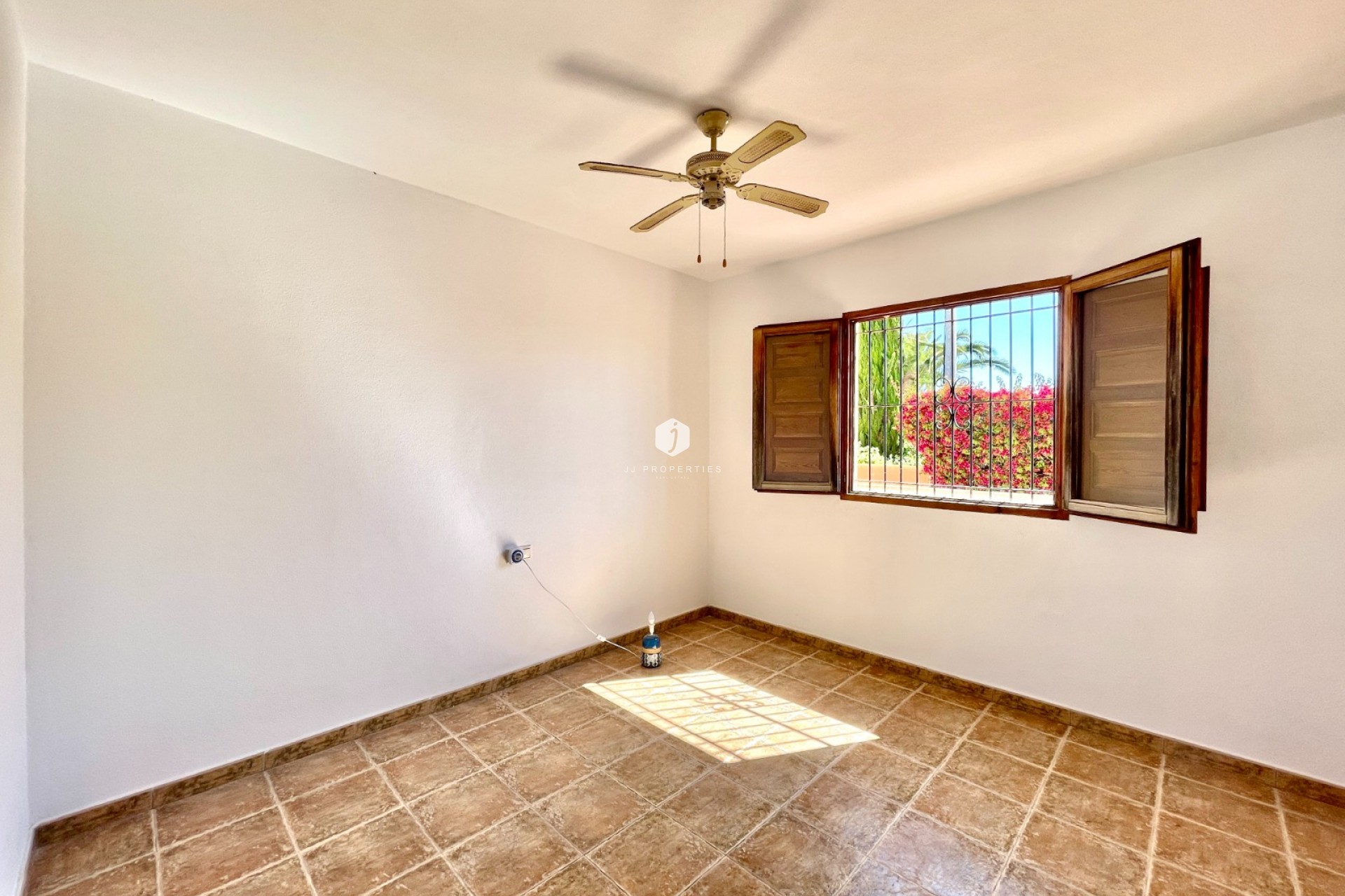 Z drugiej ręki - Villa -
Catral - Costa Blanca