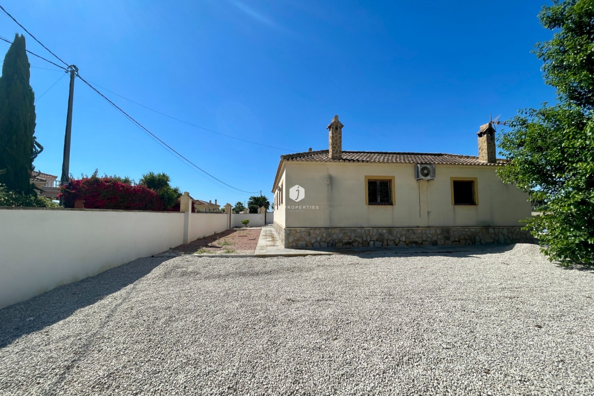 Z drugiej ręki - Villa -
Catral - Costa Blanca