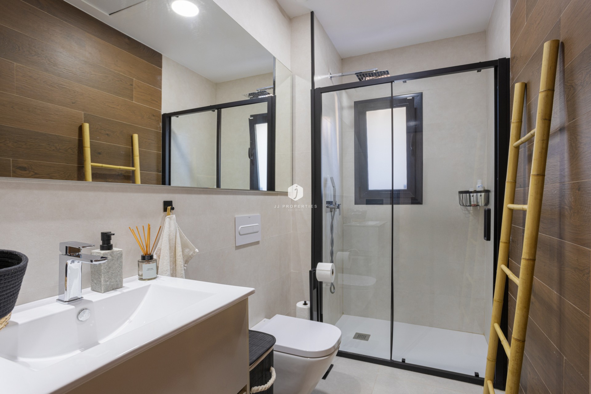 Z drugiej ręki - Villa -
Ciudad Quesada - center