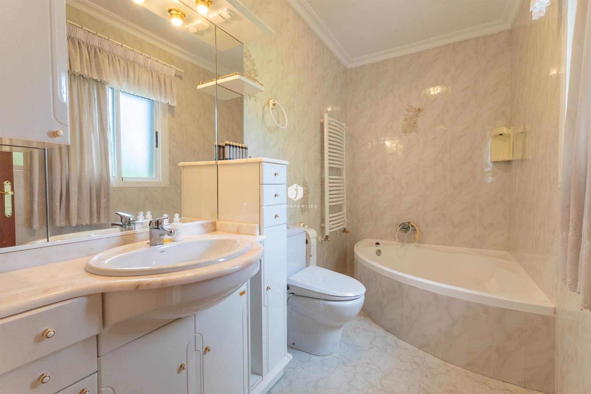 Z drugiej ręki - Villa -
Ciudad Quesada - Ciudad Quesada - Doña Pepa