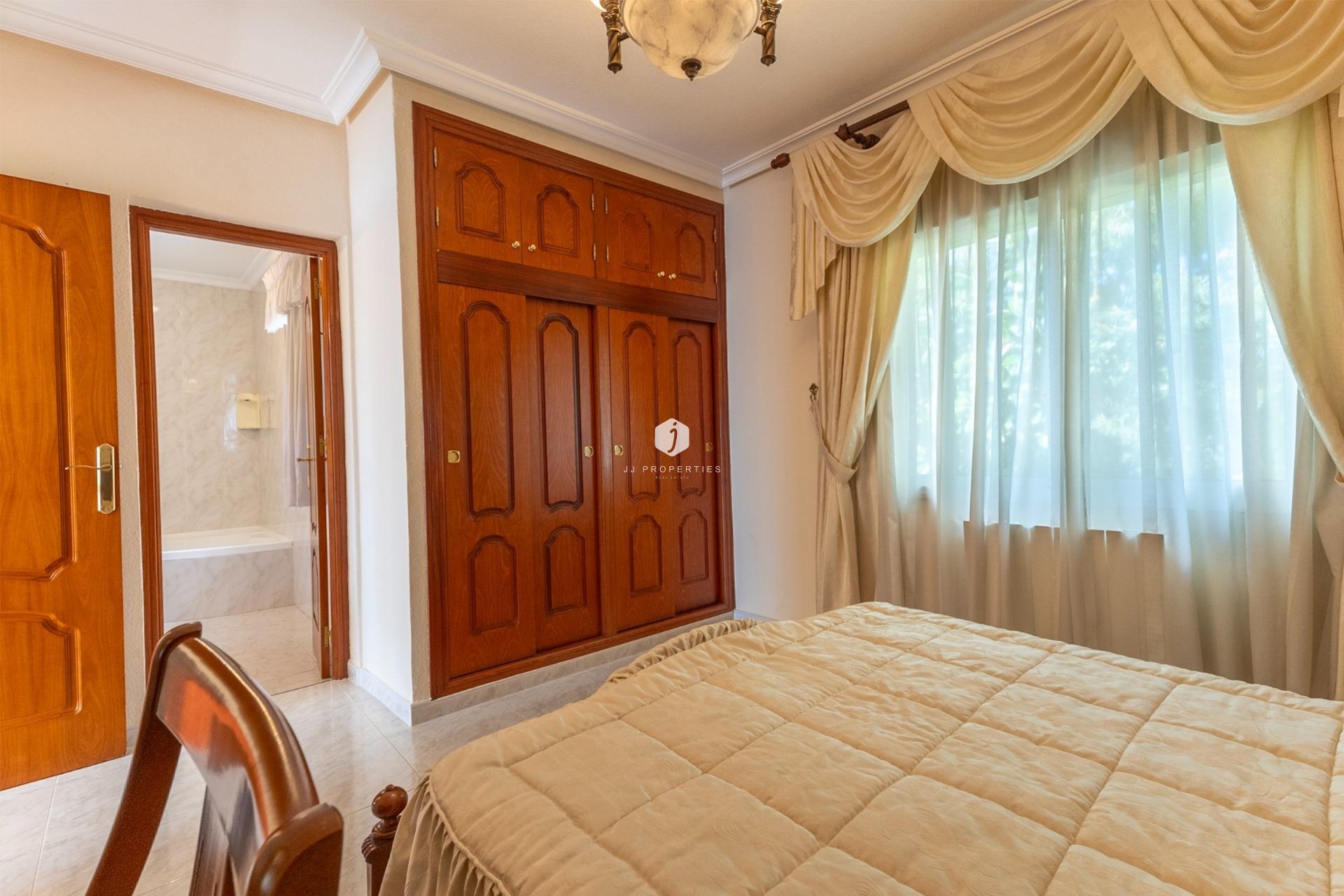 Z drugiej ręki - Villa -
Ciudad Quesada - Ciudad Quesada - Doña Pepa