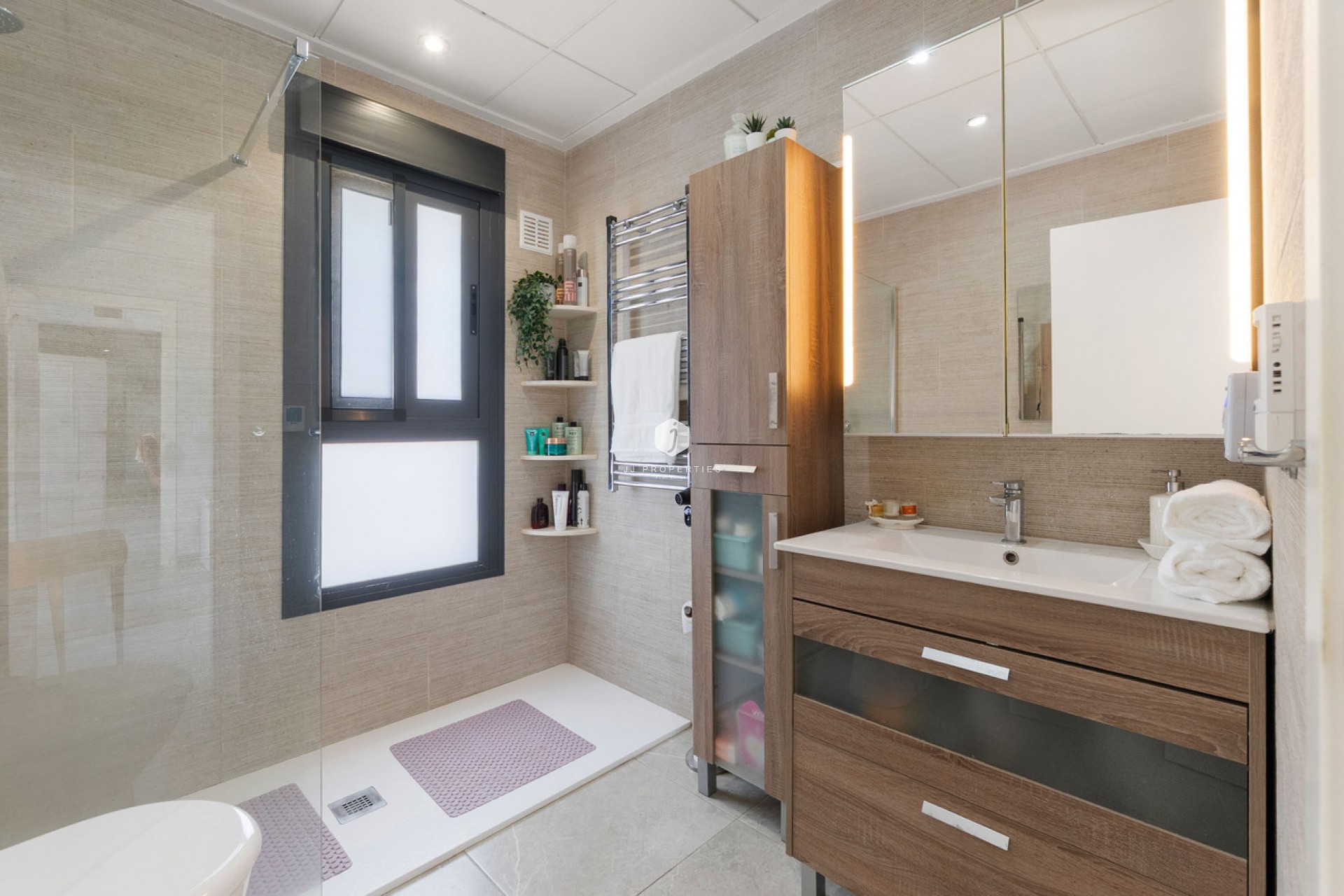 Z drugiej ręki - Villa -
Daya Nueva - Costa Blanca