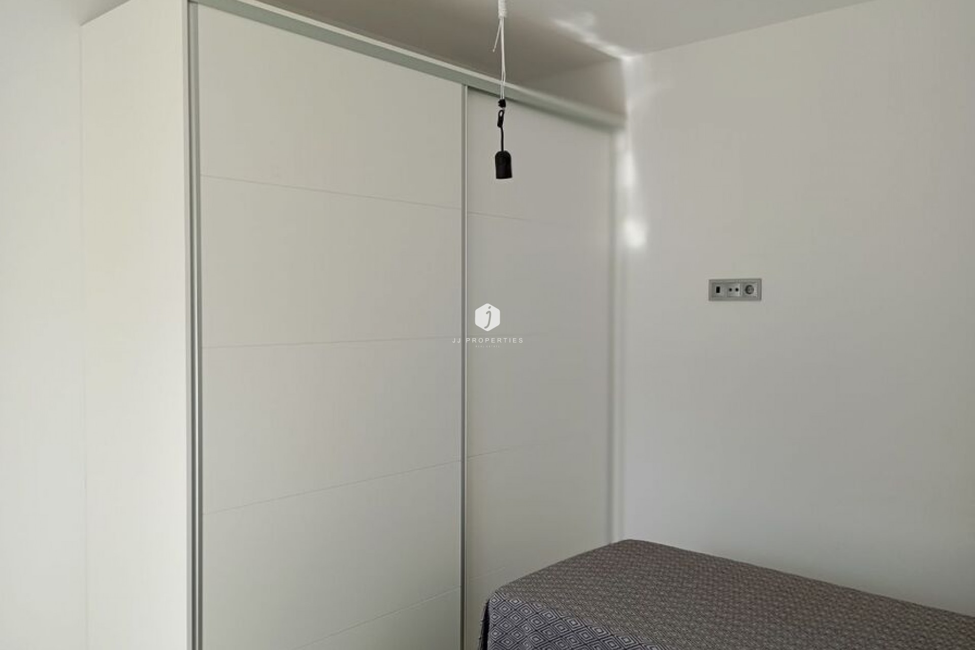 Z drugiej ręki - Villa -
Daya Vieja - Costa Blanca