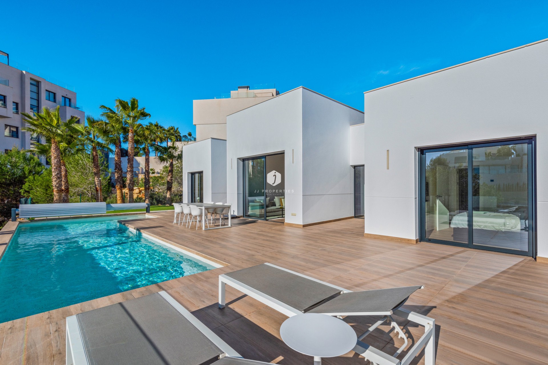 Z drugiej ręki - Villa -
Dehesa de Campoamor - Costa Blanca