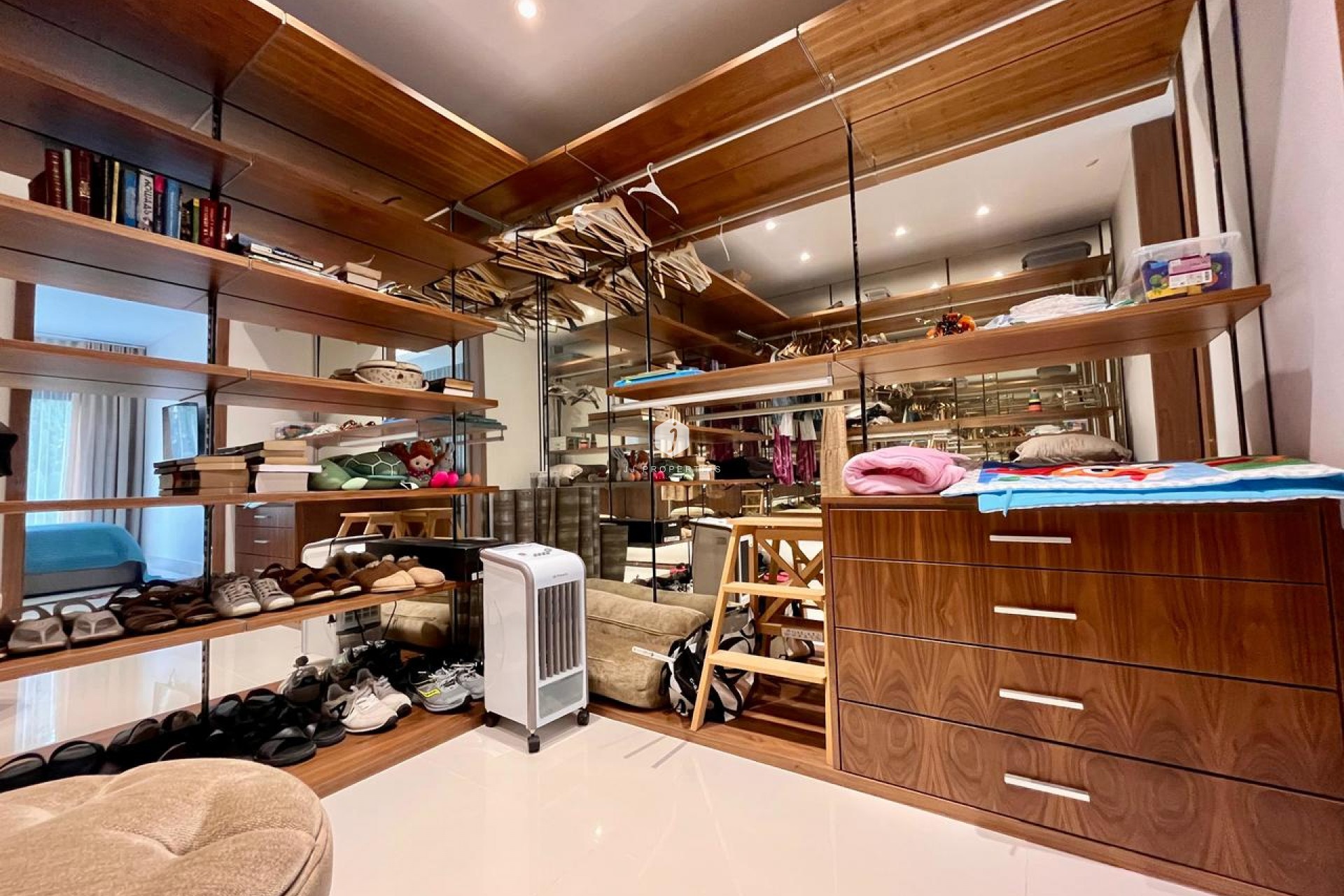 Z drugiej ręki - Villa -
Dehesa de Campoamor - Costa Blanca