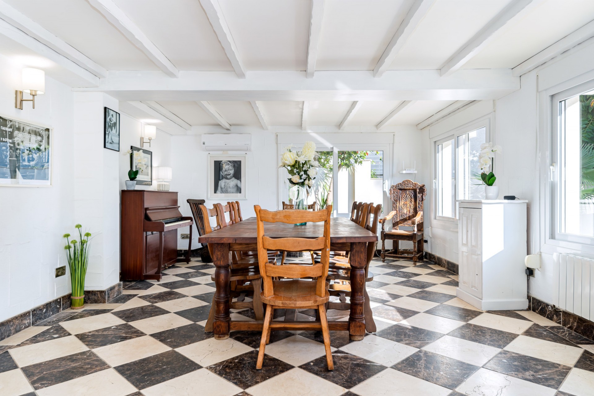 Z drugiej ręki - Villa -
Dehesa de Campoamor - Costa Blanca