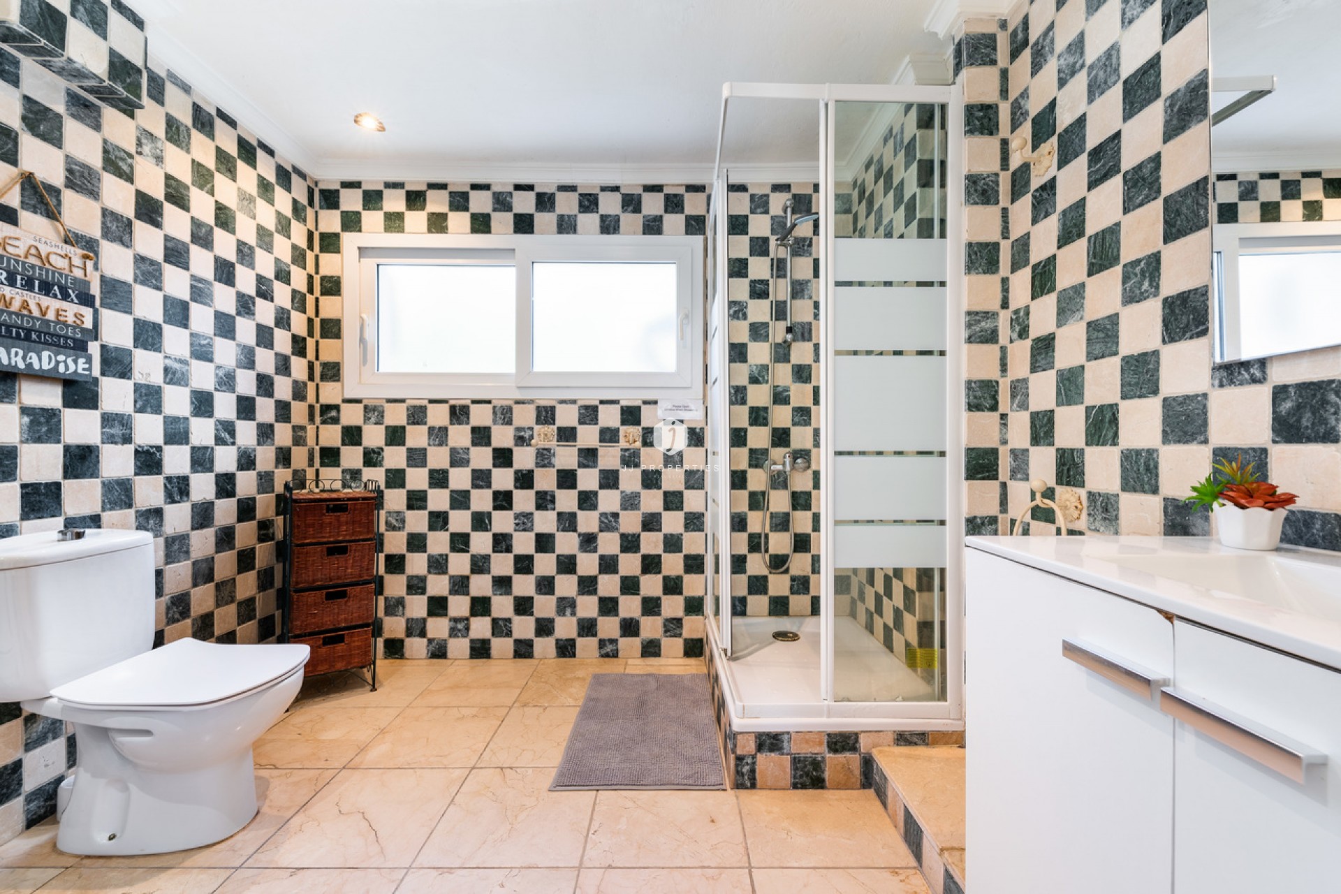 Z drugiej ręki - Villa -
Dehesa de Campoamor - Costa Blanca