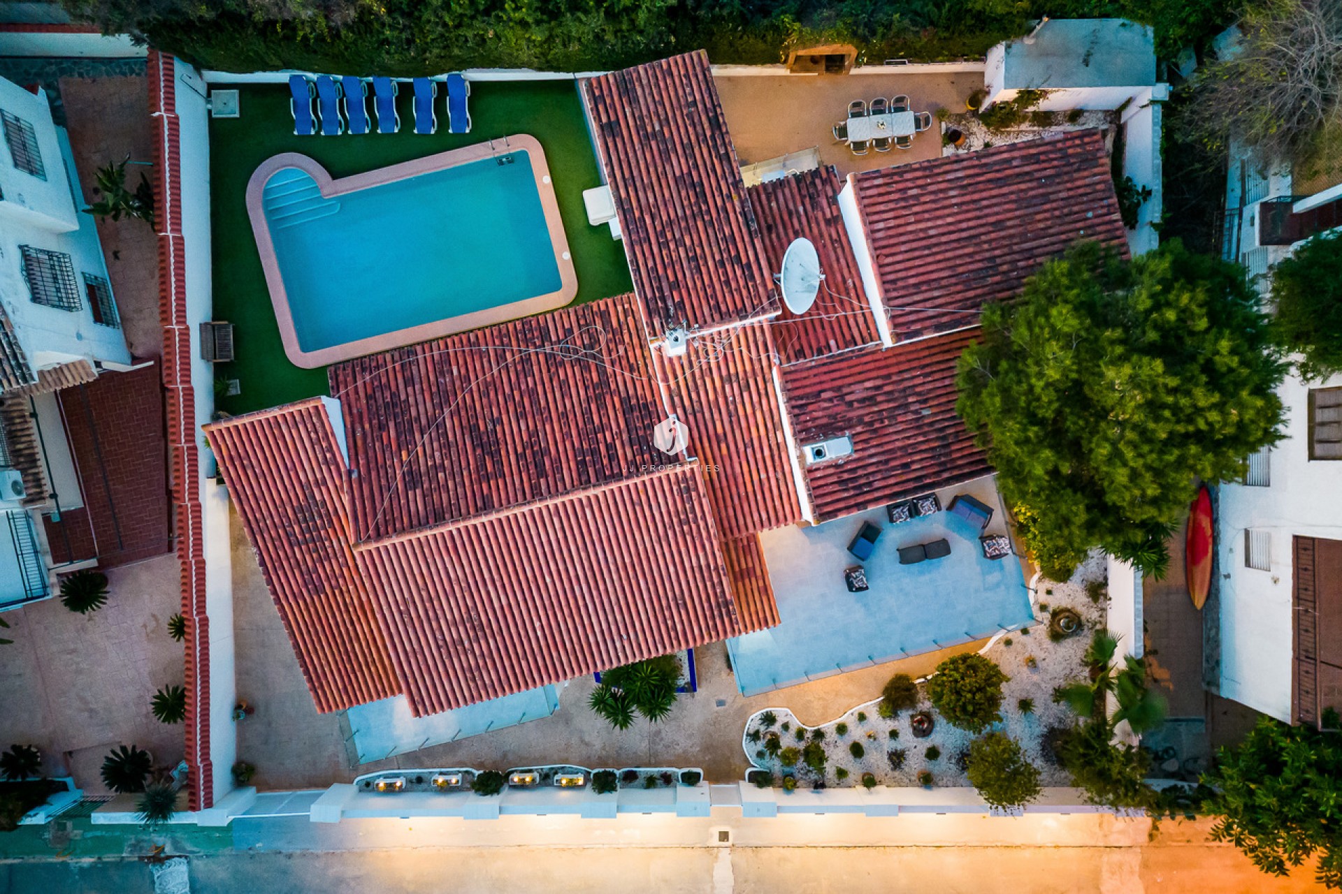 Z drugiej ręki - Villa -
Dehesa de Campoamor - Costa Blanca