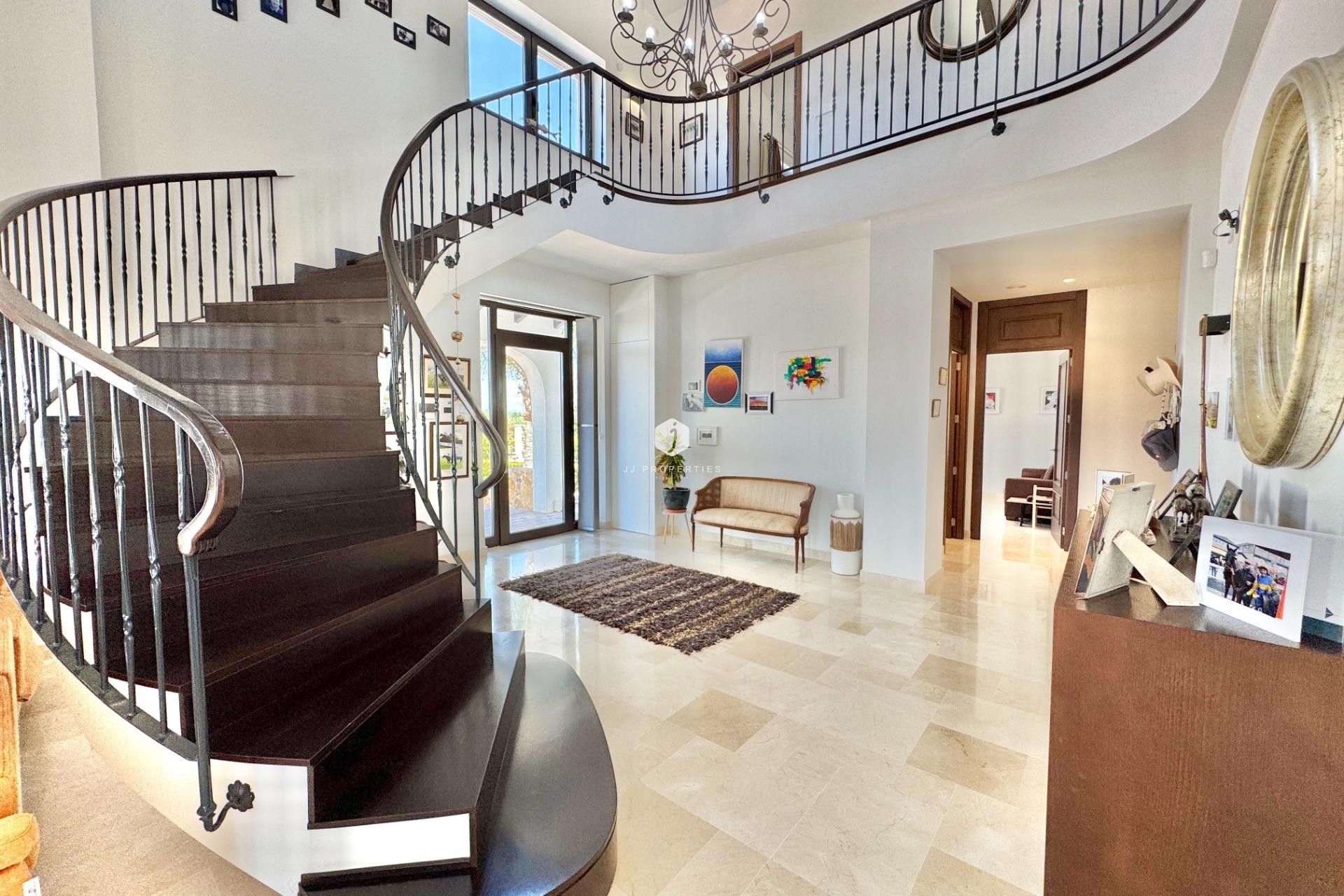 Z drugiej ręki - Villa -
Dolores - Comunidad Valenciana