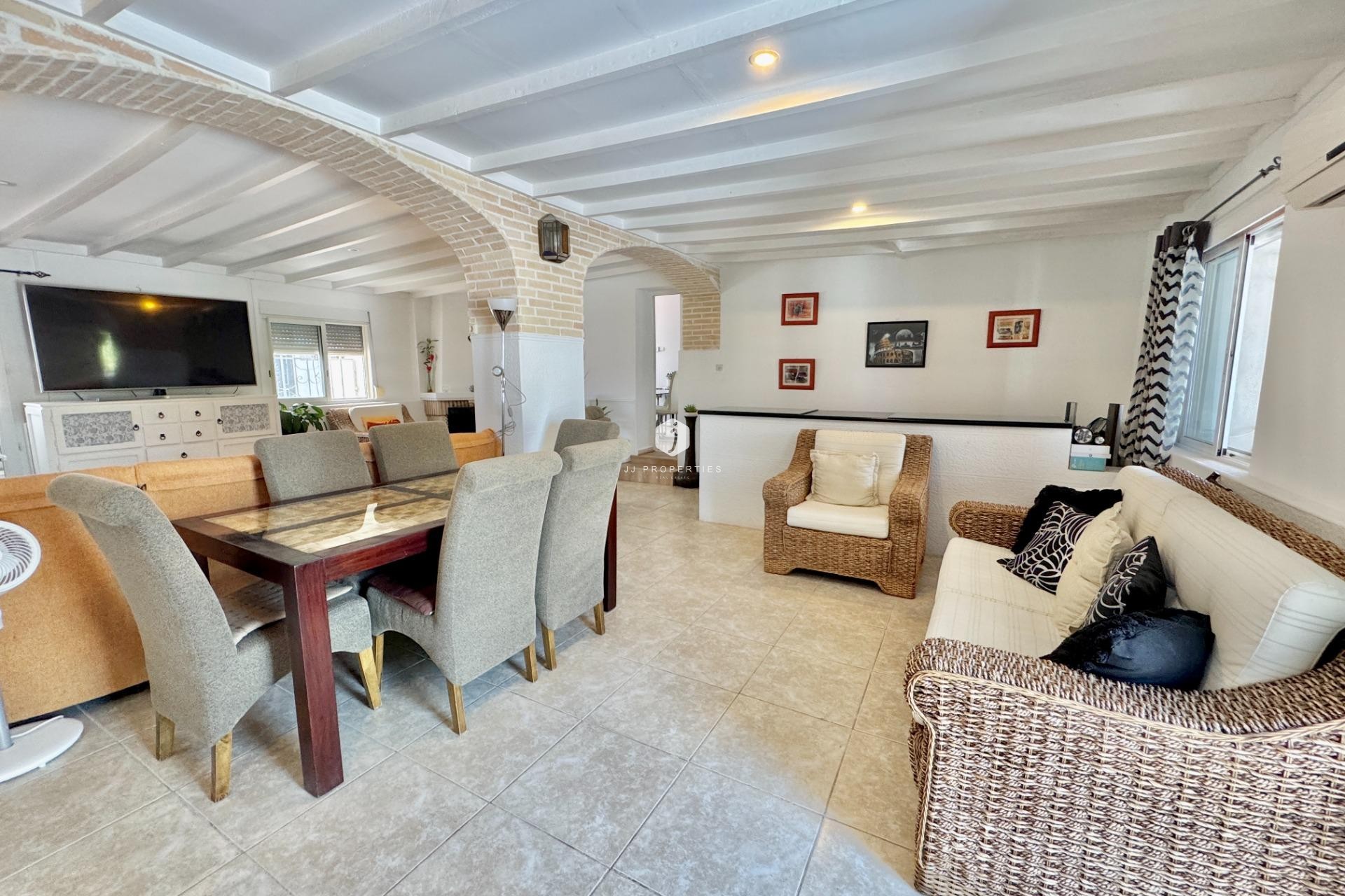 Z drugiej ręki - Villa -
Dolores - Comunidad Valenciana